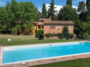 Peaceful Holiday Home in Ponsacco with Swimming Pool Capannoli